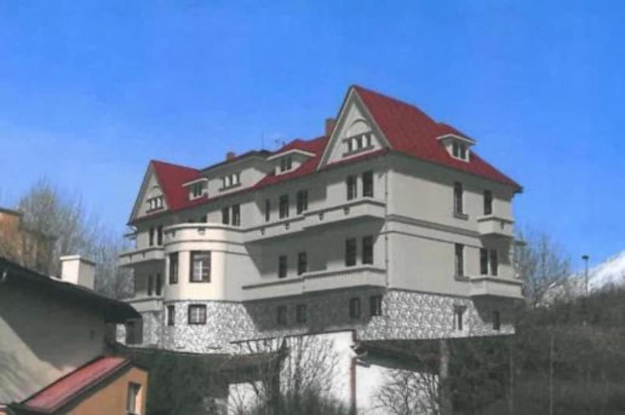 شقة Vysoké Tatry  في Apartman Ostry Vrsok V Starom Smokovci المظهر الخارجي الصورة